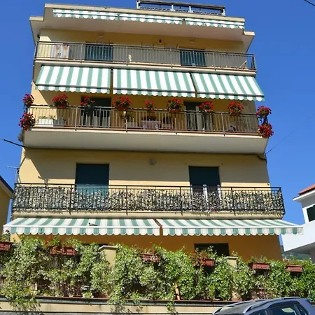 Casa Rosetta Apartment *
